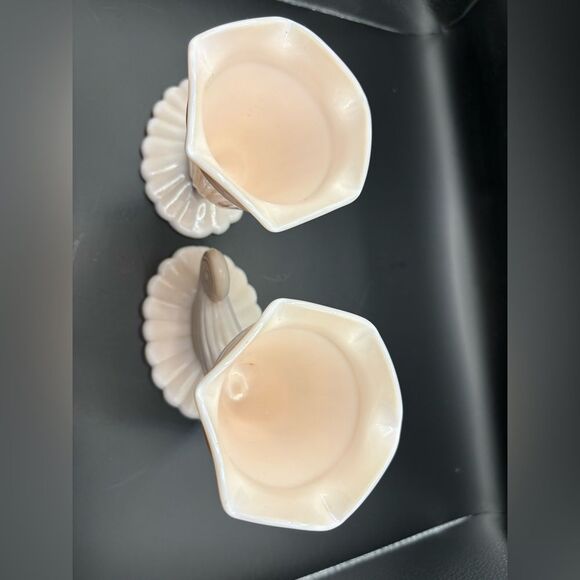 Jeanette Pink MilkGlass Horn Cornucopia Vases - Picture 5 of 6